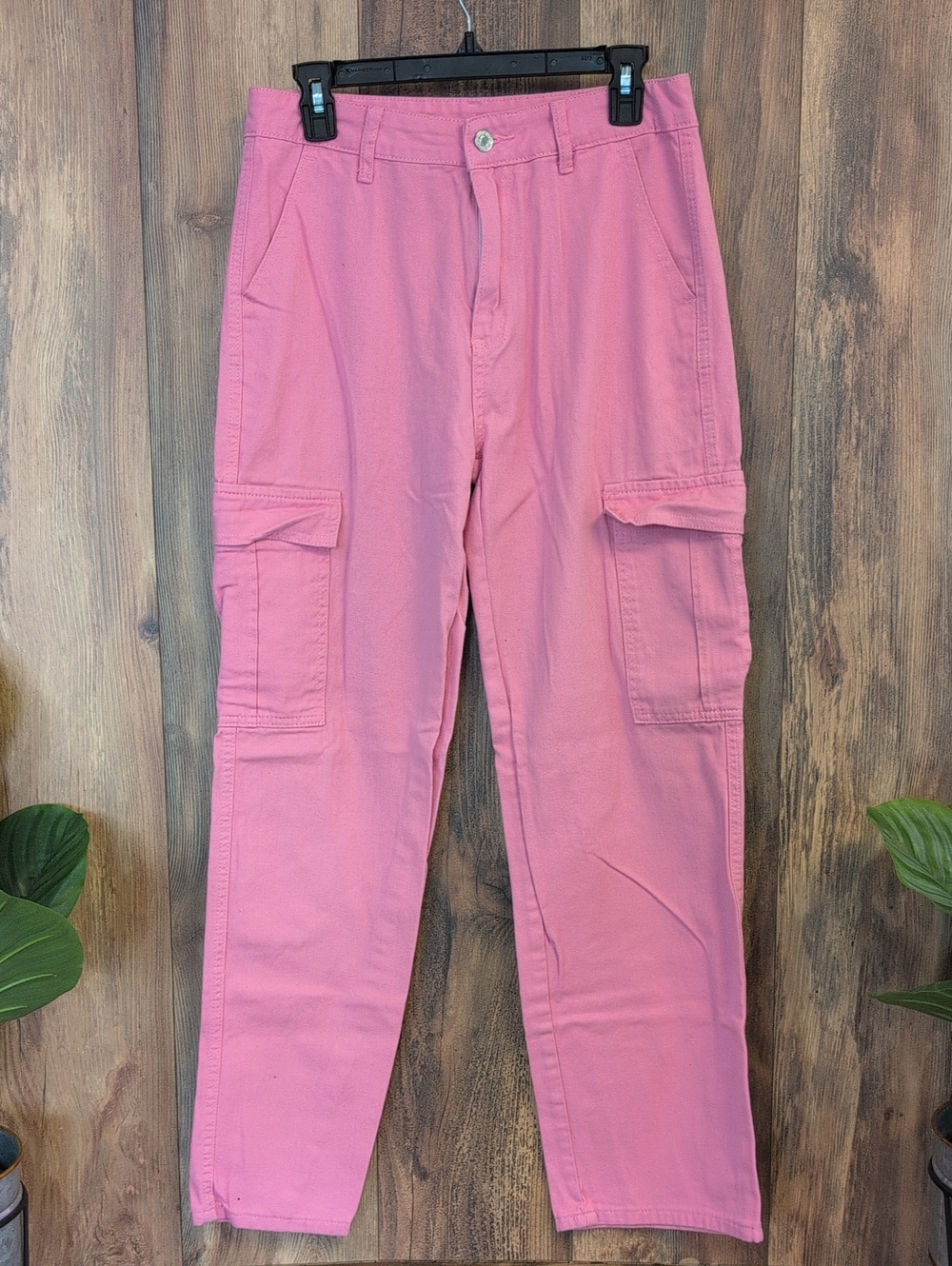 SHEIN Pink High-Rise Cargo Jeans M/6                                   813A